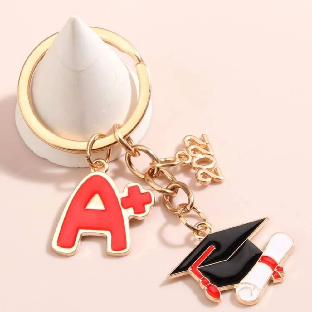 🆕 Graduation Hat Charm Keychain